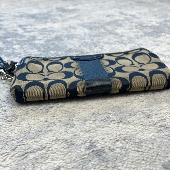 Coach Signature Stripe Double Zip Wristlet Pouch Wallet Black Gray - Picture 11 of 16